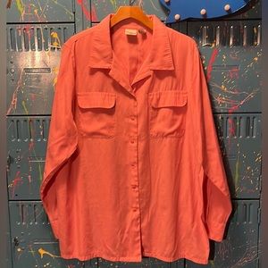 💰🚨CLEARANCE 🚨💰 
Double pocketed pink button up. T128